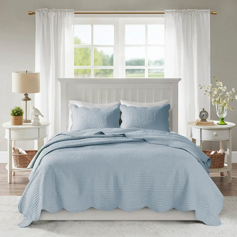 3 Piece Reversible Scalloped Edge Quilt Set - Blue King/Cal King by HouseOfZazla