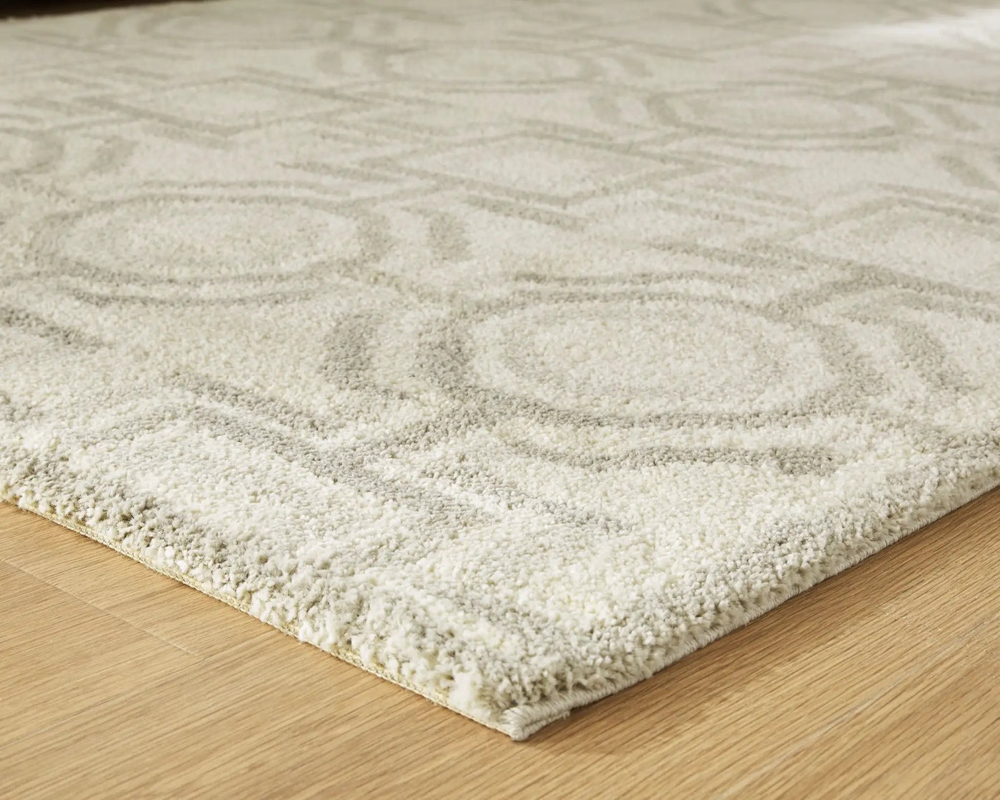 Maconville - Rug by Unique Piece Furniture