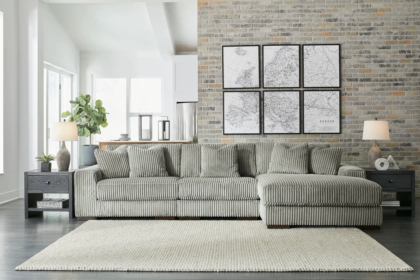 Lindyn - Sectional by Unique Piece Furniture