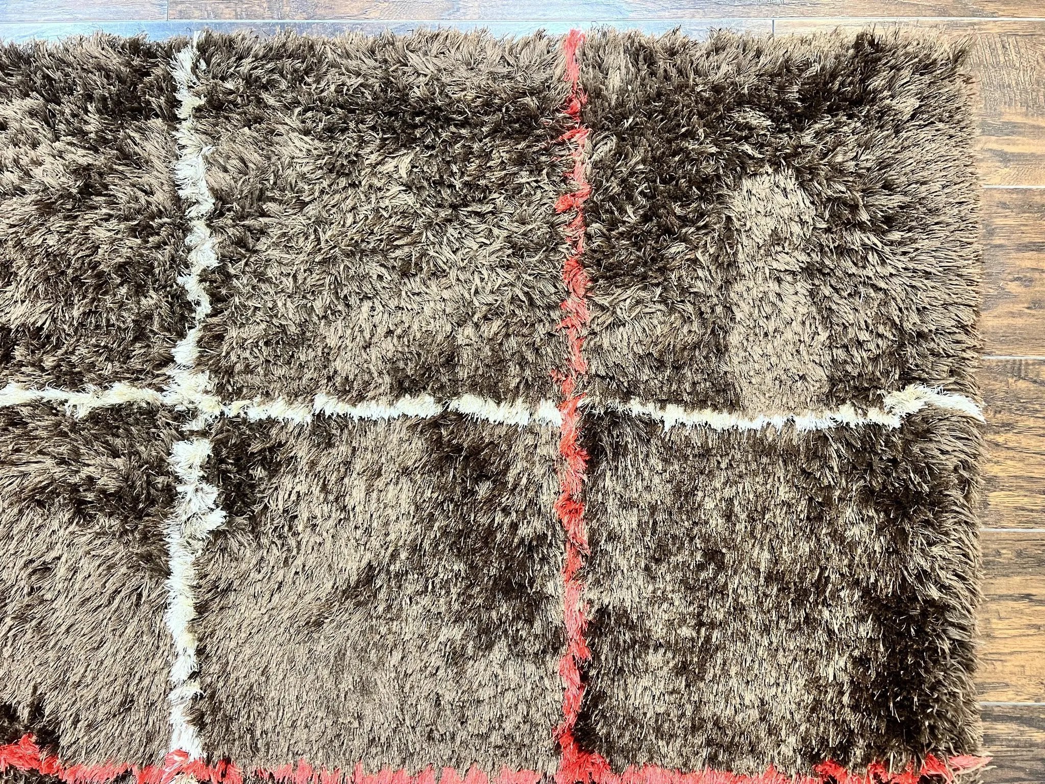 Shag Rug 6x8, Brown, Panel Design by Jewel Rugs