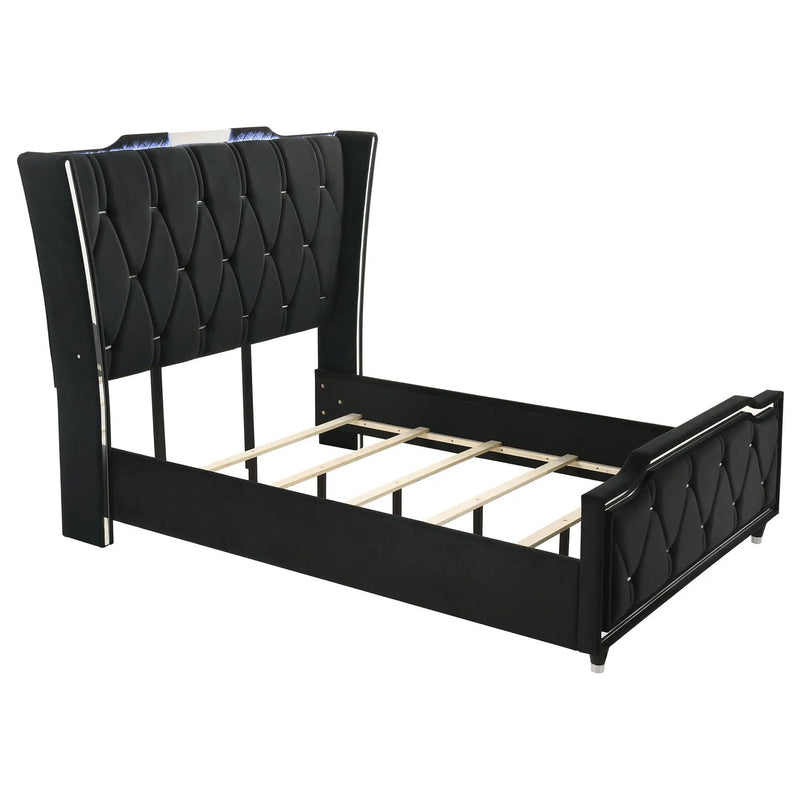 Lorient 5-piece Queen Bedroom Set Black by Unique Piece Furniture