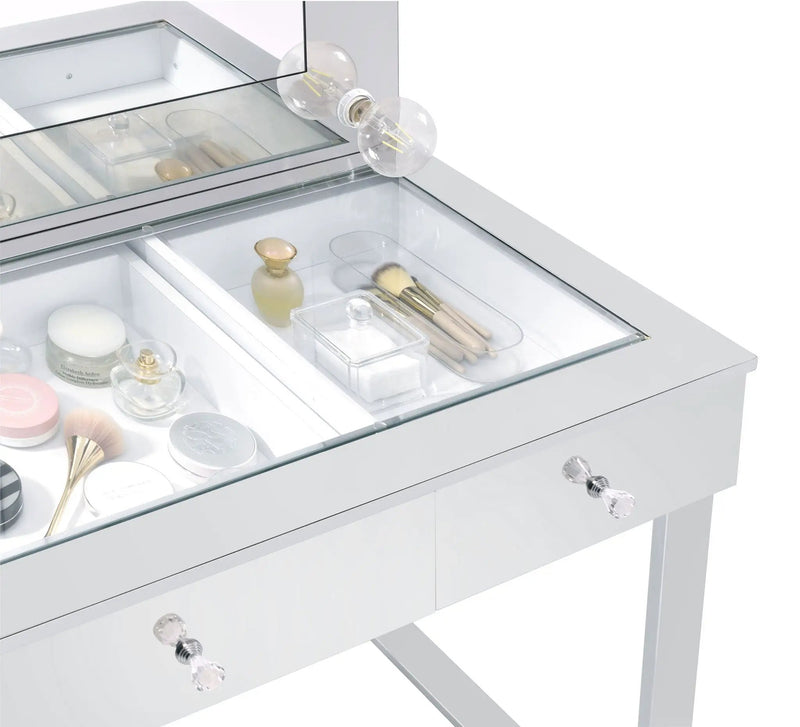 Umbridge 3-drawer Vanity Set with Lighting Chrome and White by Unique Piece Furniture