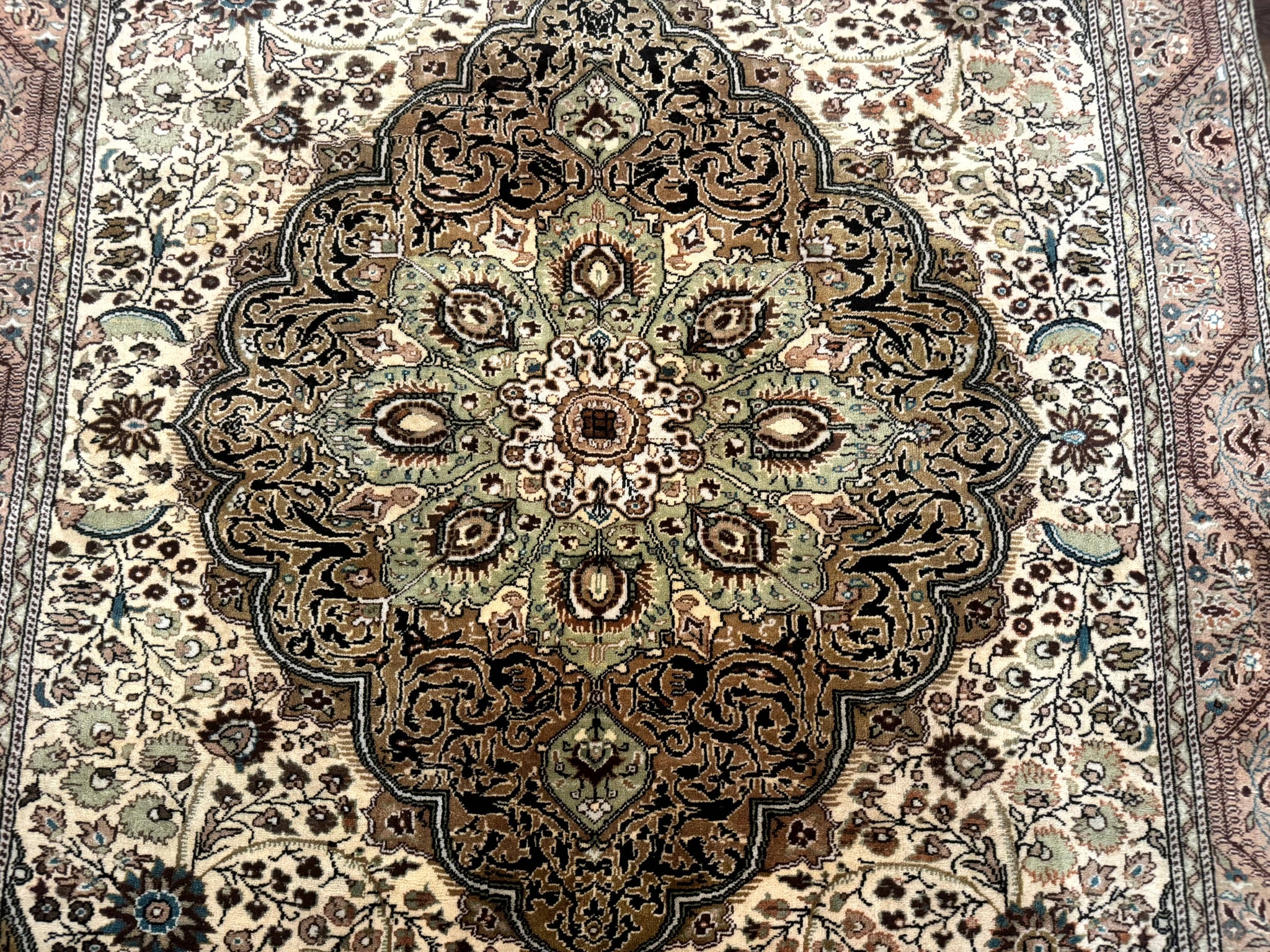 Turkish Sivas Rug 6x9, Floral Medallion, Vintage Handmade Wool Carpet by Jewel Rugs
