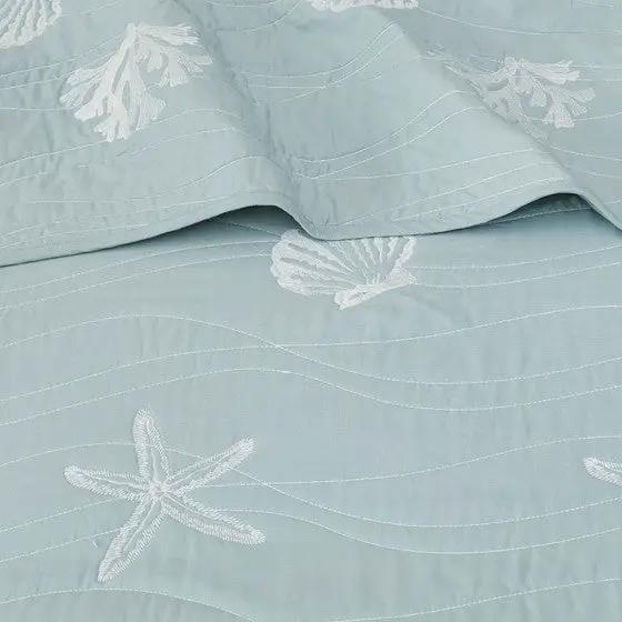 4 Piece Cotton Reversible Embroidered Quilt Set with Throw Pillow Aqua King/Cal King by HouseOfZazla