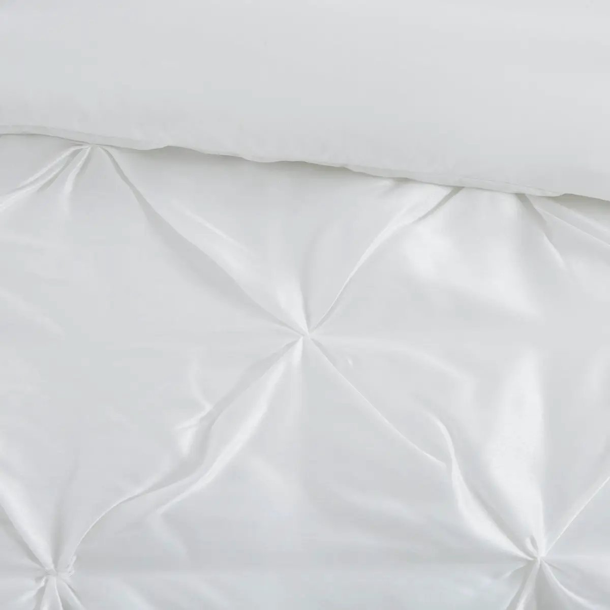 7 Piece Tufted Comforter Set White by HouseOfZazla