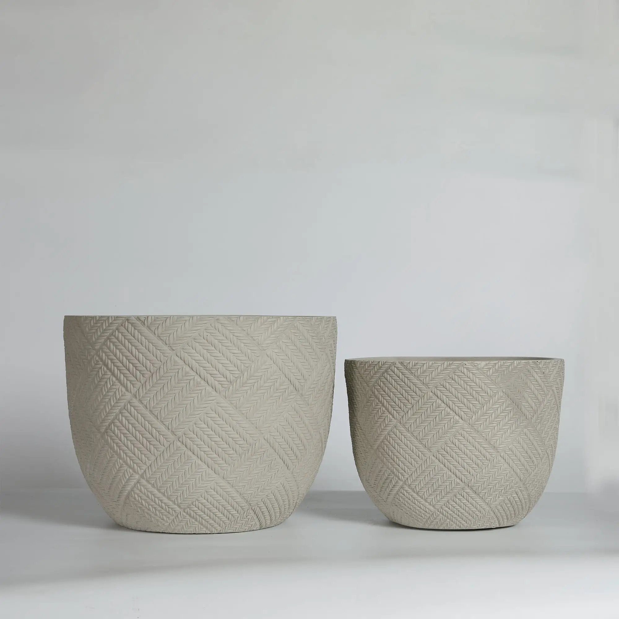 Round Concrete Planter Set of 2 by HouseOfZazla