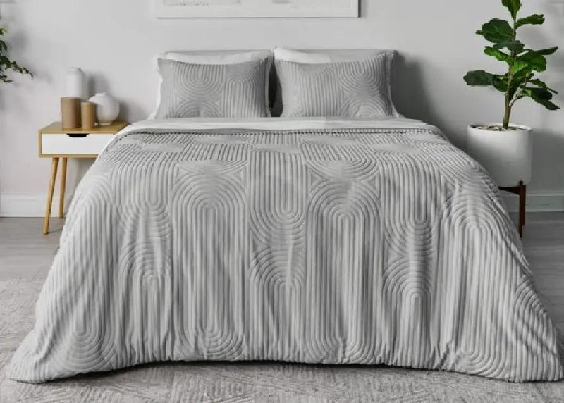 BedGear Performance Duvet Set, Queen - Grey/Racetrack by HouseOfZazla