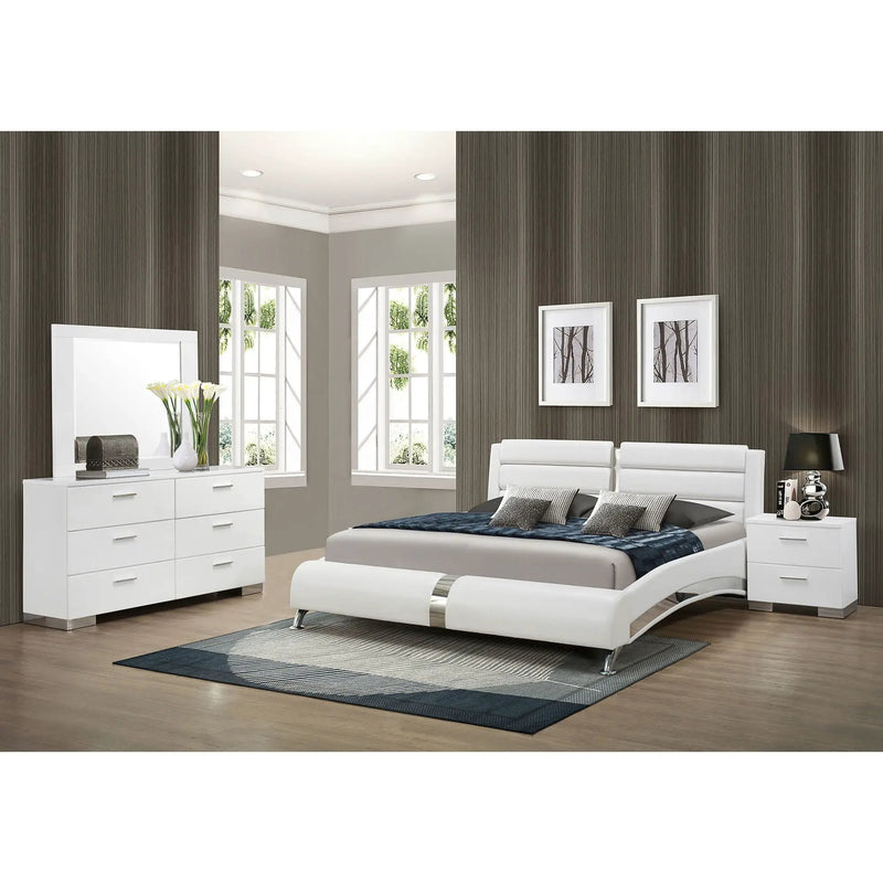 Escalon - 4 Piece Bedroom Set With Paneled Headboard Accents Upholstered - Glossy White by HouseOfZazla