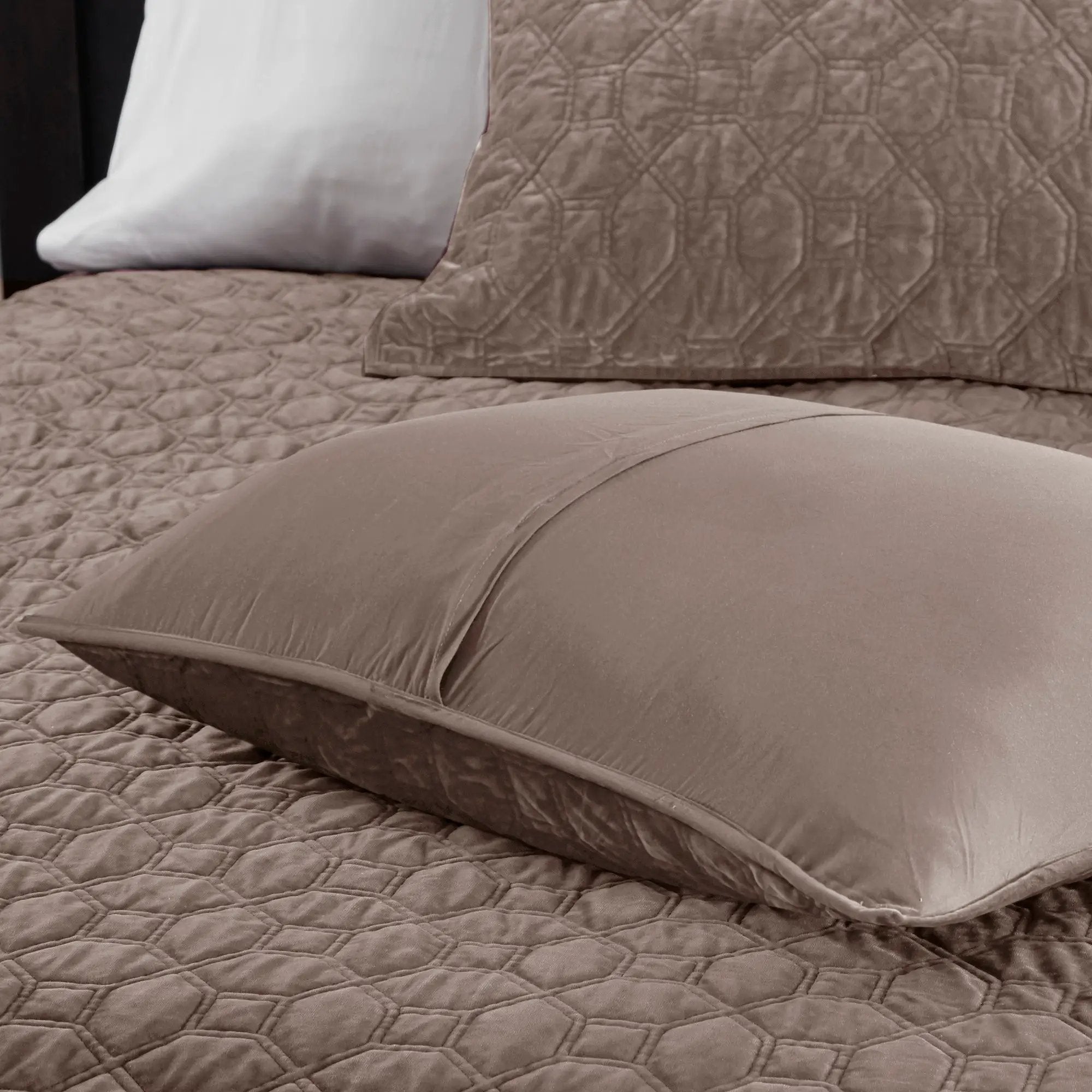 3 Piece Velvet Quilt Set Taupe Full/Queen by HouseOfZazla