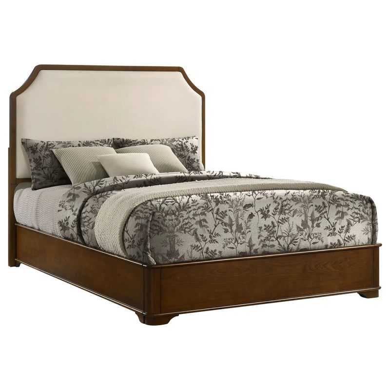 Garland 58-inch Queen Panel Bed Cream and Brown Cherry by Unique Piece Furniture