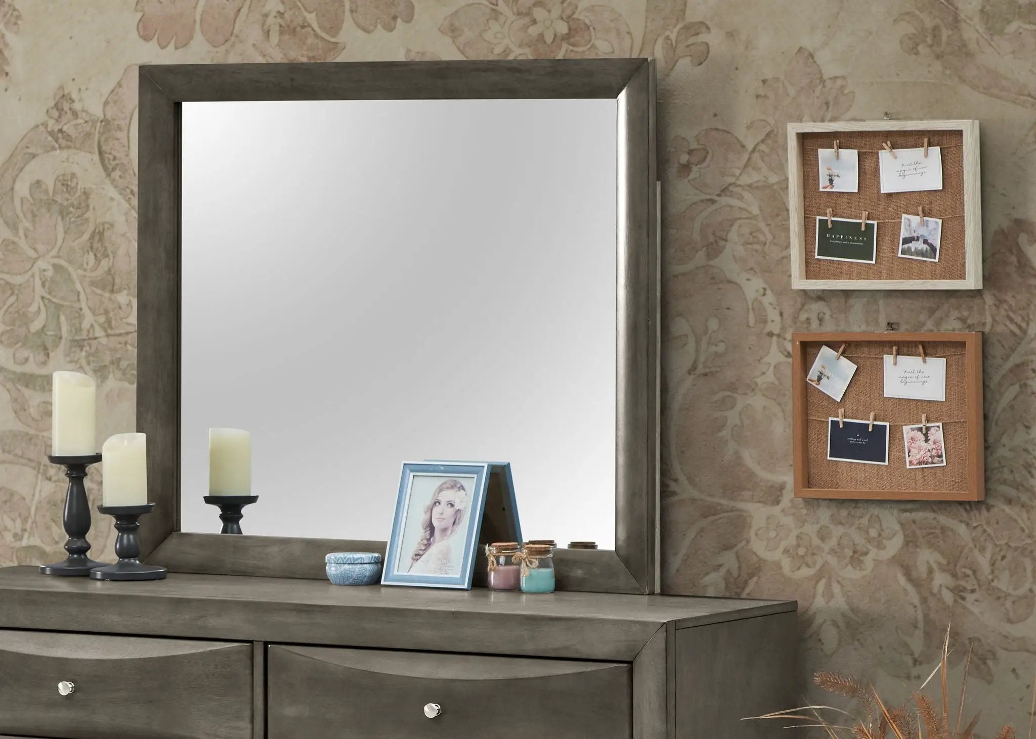 Modern Design Mirror by Unique Piece Furniture