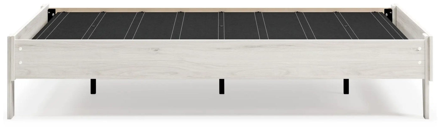Socalle - Platform Bed by Unique Piece Furniture