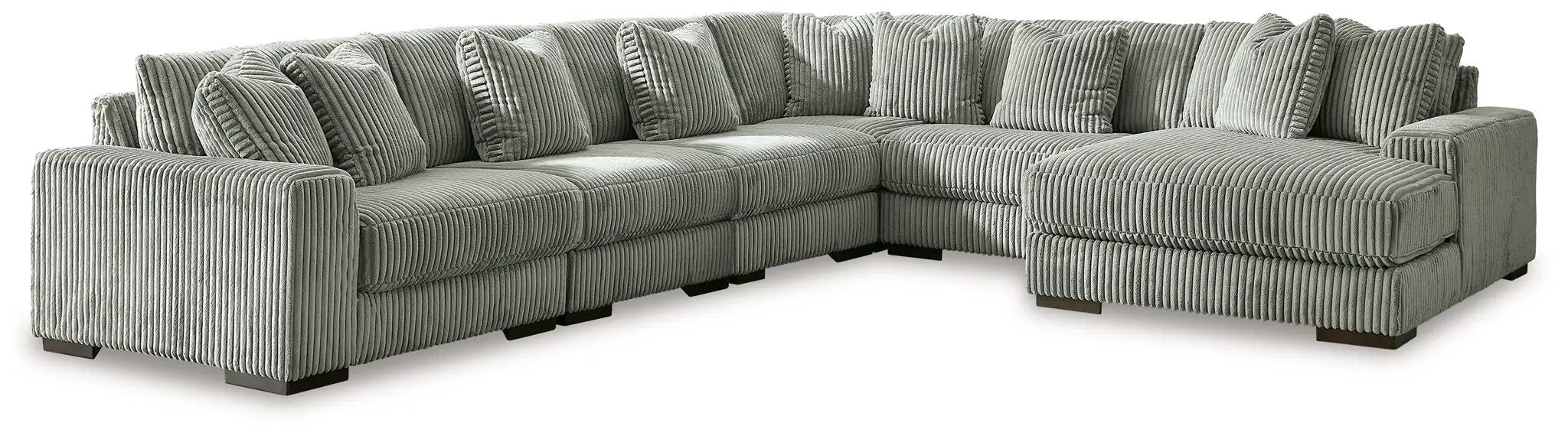 Lindyn - Sectional by Unique Piece Furniture