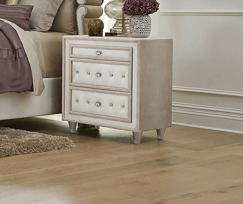 Antonella Upholstered 3-drawer Nightstand Ivory and Camel by Unique Piece Furniture