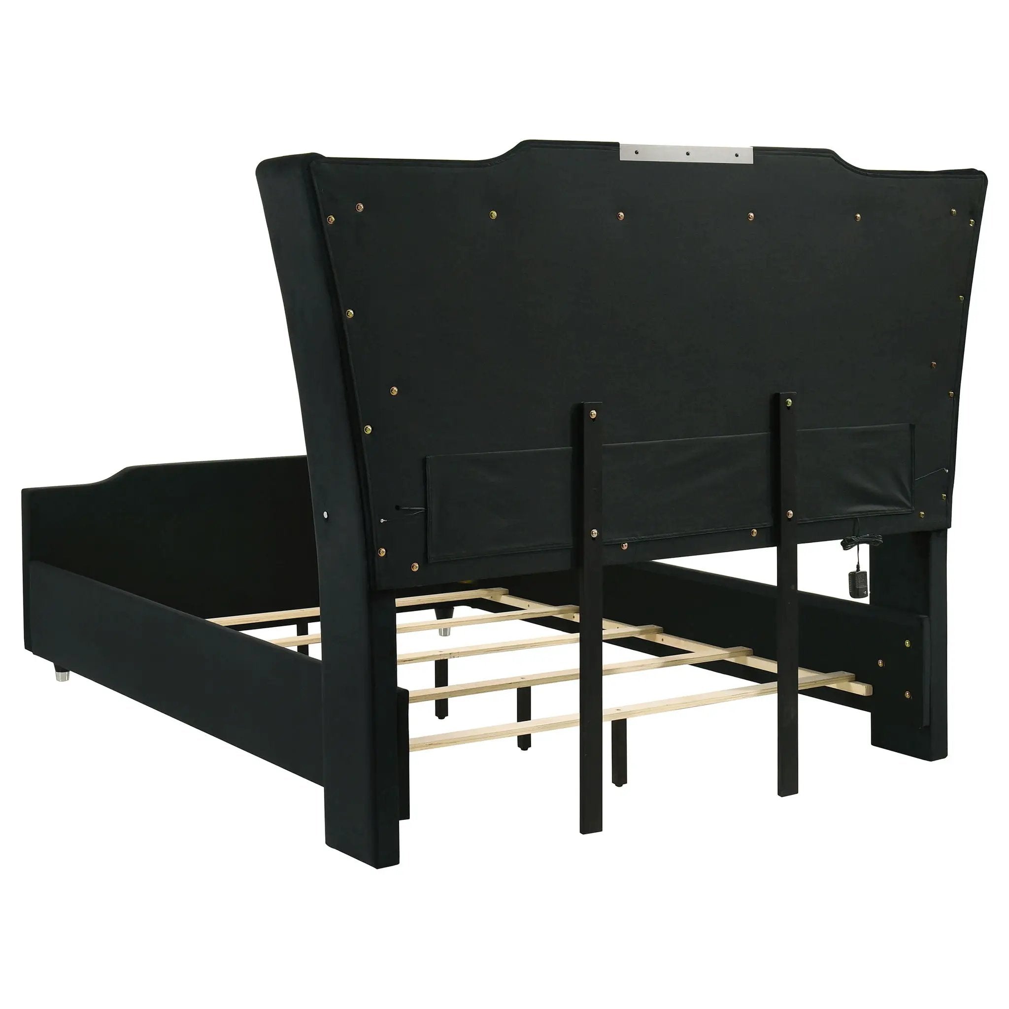 Lorient 5-piece Queen Bedroom Set Black by Unique Piece Furniture