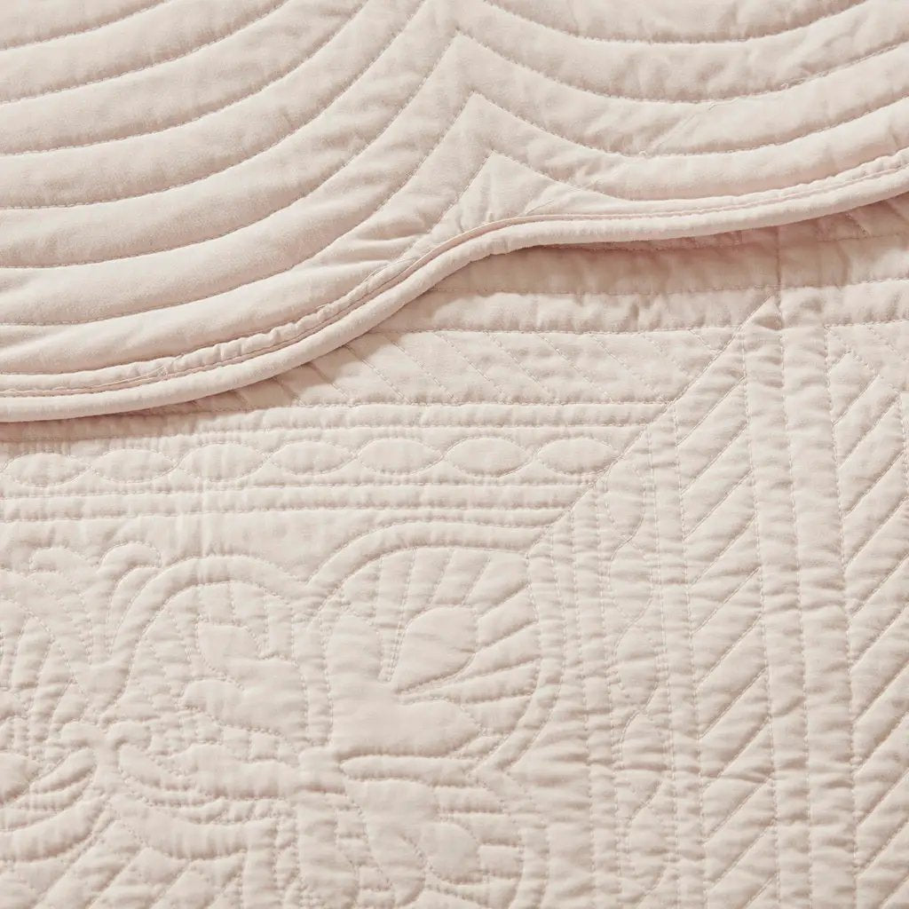 3 Piece Reversible Scalloped Edge Quilt Set Blush Full/Queen by HouseOfZazla