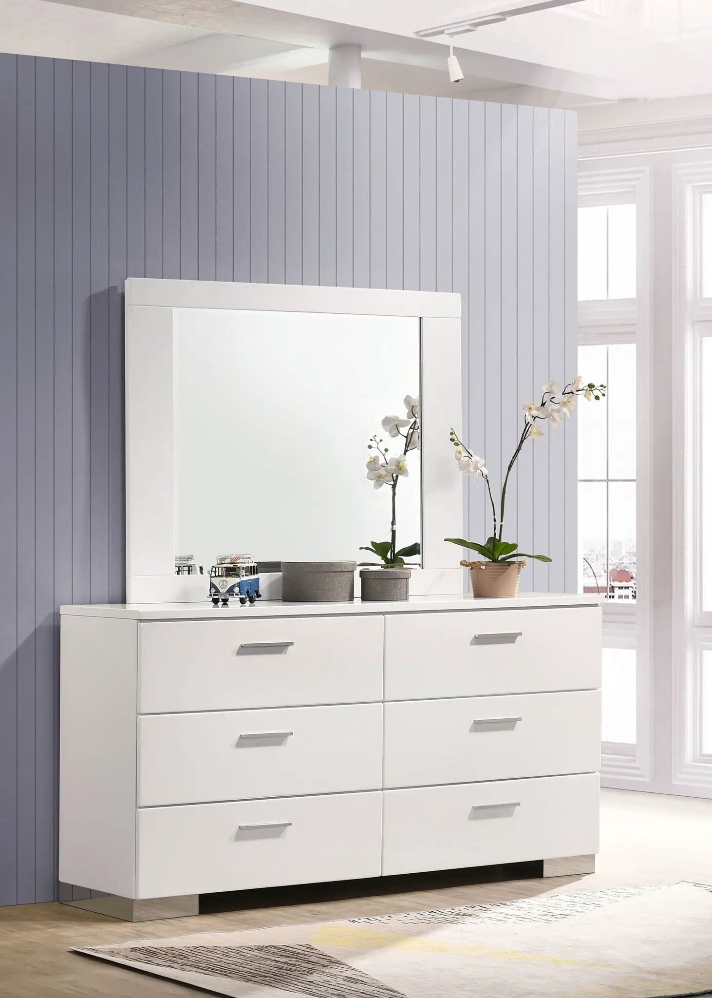 Felicity 6-drawer Wood Dresser with Mirror White High Gloss by Unique Piece Furniture