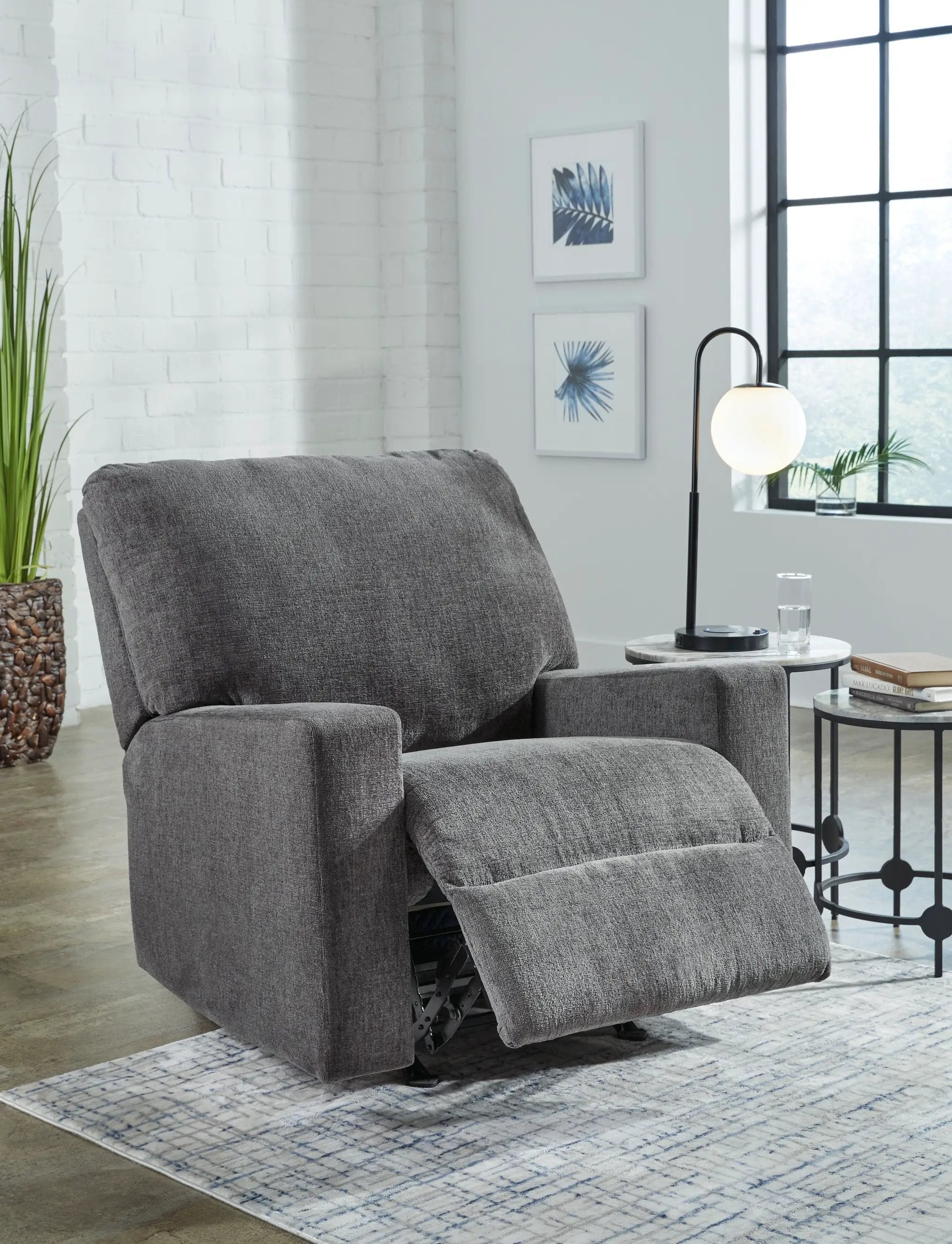 Rannis - Rocker Recliner by Unique Piece Furniture