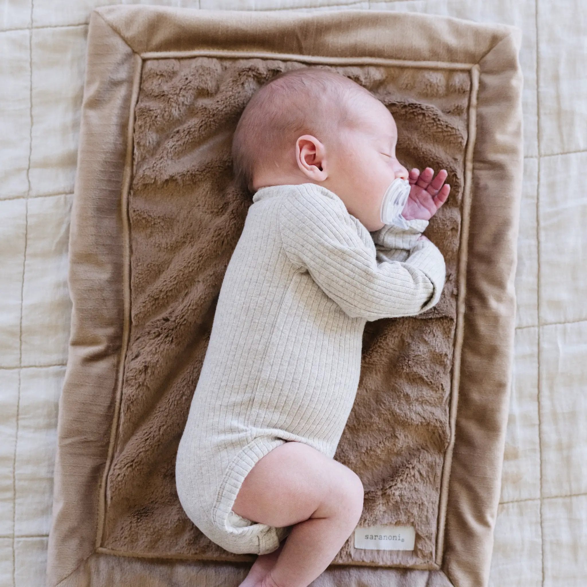 Lush Mini Blankets by Saranoni by HouseOfZazla