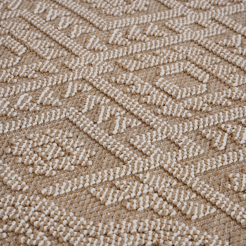 Guros - 6' X 9' Traditional Indoor / Outdoor Area Rug - Natural by HouseOfZazla