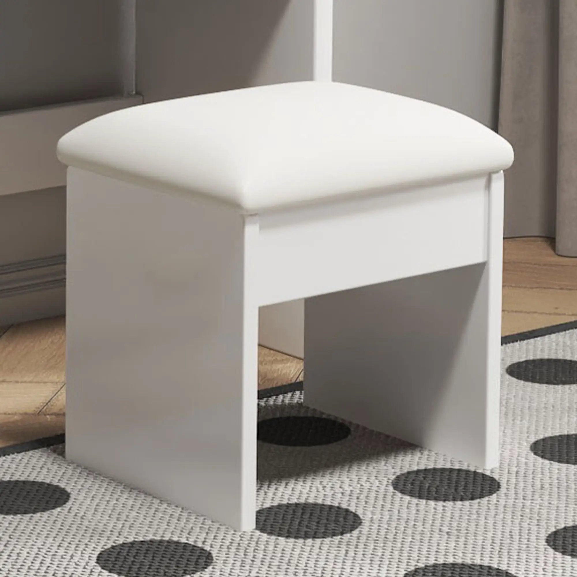 Fashion Vanity Desk with Mirror and Lights by HouseOfZazla