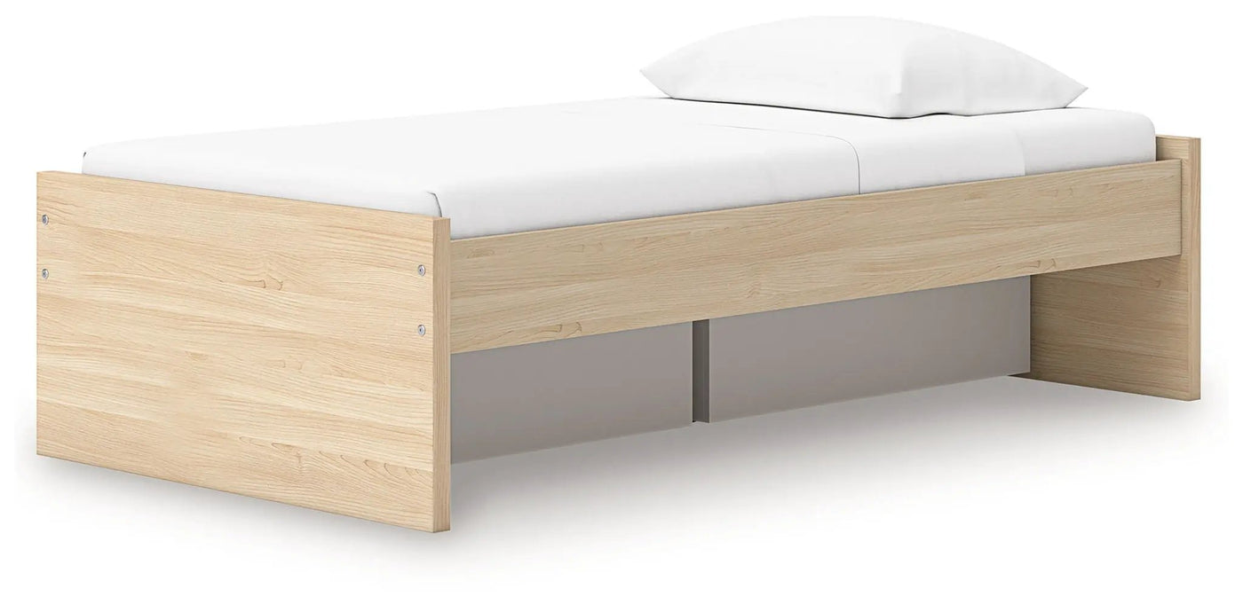Onita - Platform Bed by Unique Piece Furniture