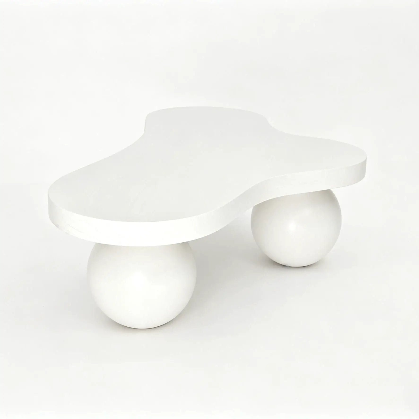 Cloud Shaped Coffee Table With 3 Ball Legs For Living Room