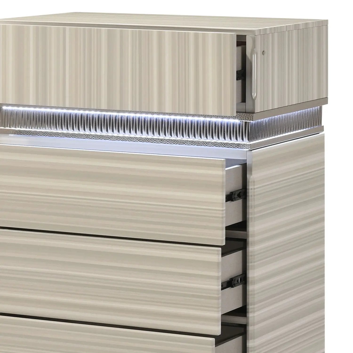 Leonor - 5 Drawer Chest - Gray by HouseOfZazla