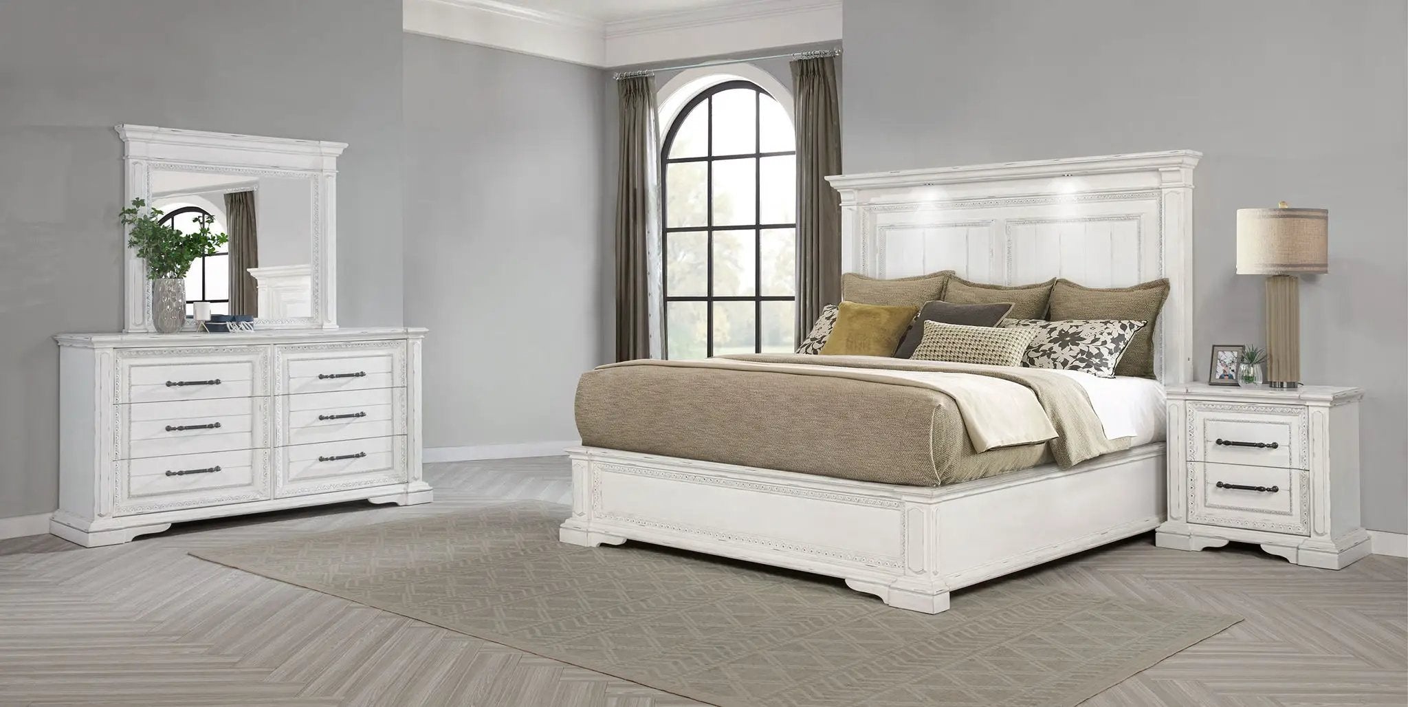 McKinney 4-piece California King Bedroom Set Vintage White by Unique Piece Furniture