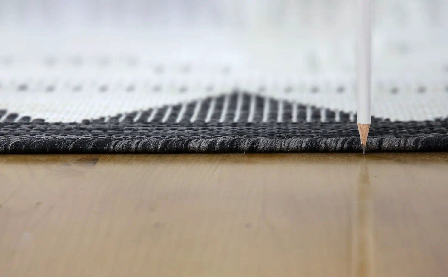 Sunshine - 5'3" X 7'3" Polypropylene Indoor & Outdoor Area Rug - Anthracite by Unique Piece Furniture