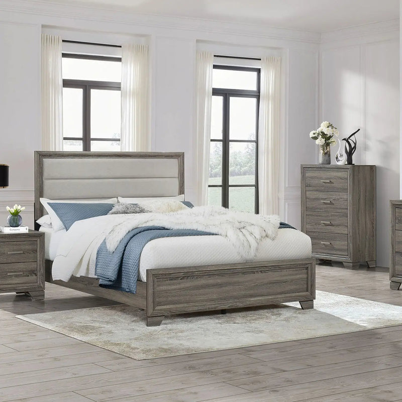 Funston - 4 Drawer Chest Of Drawers With Bar Handles - Brown Oak by HouseOfZazla
