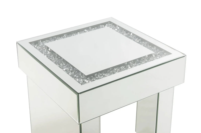 Noralie Mirrored & Faux Diamonds End Table by HouseOfZazla