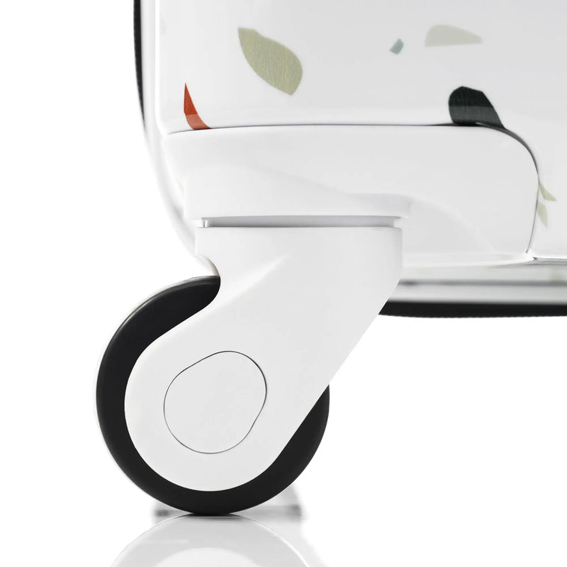 Luggage Set of 3 with USB Port and Spinner Wheels by HouseOfZazla