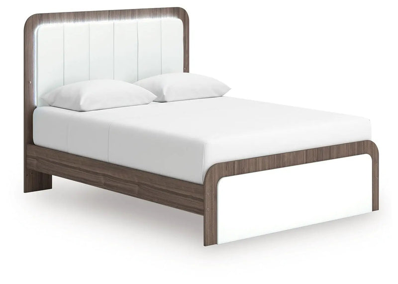 Kendanport - Upholstered Bed by Unique Piece Furniture