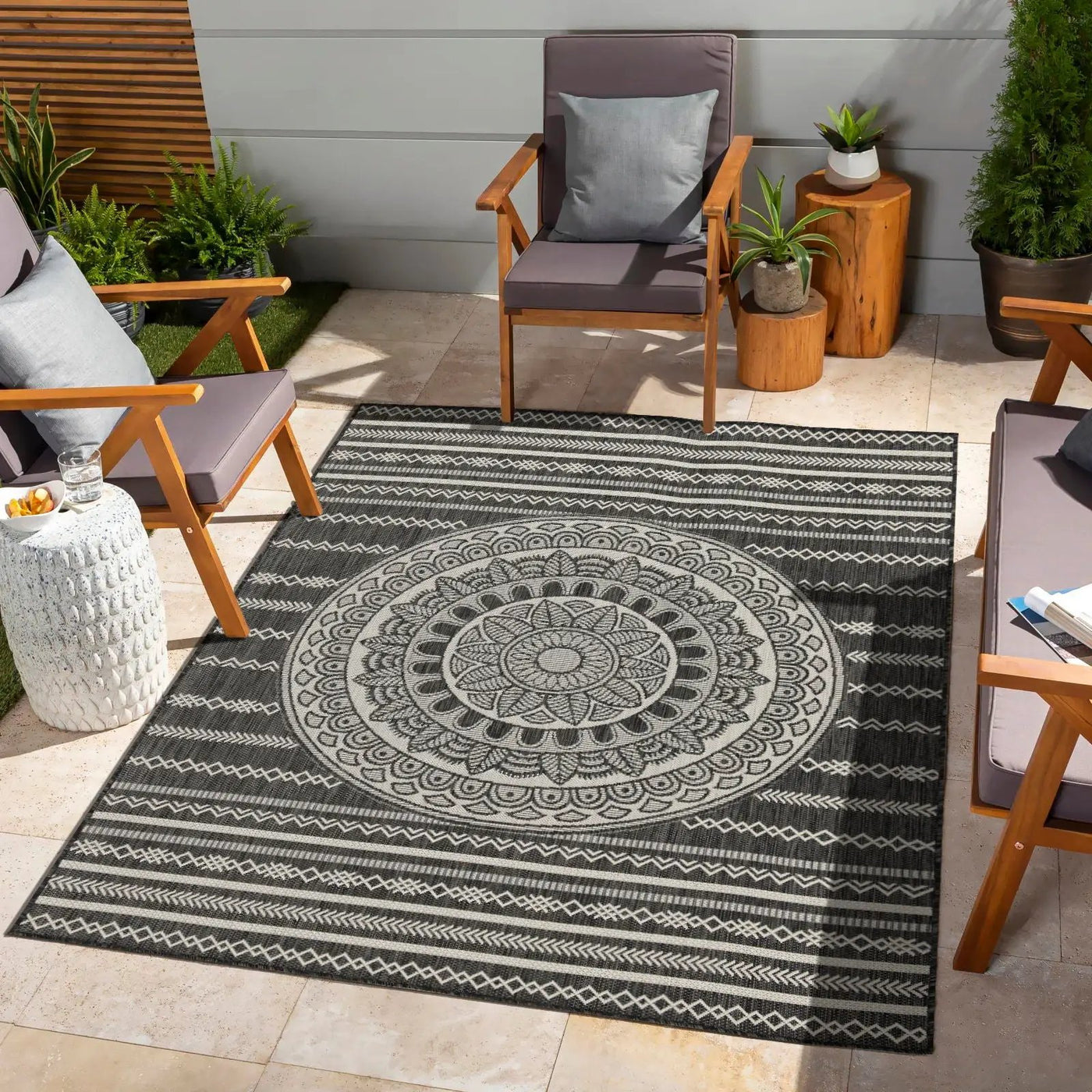 Sunshine - 2'7" X 7'3" Indoor / Outdoor Area Rug, Polypropylene by HouseOfZazla