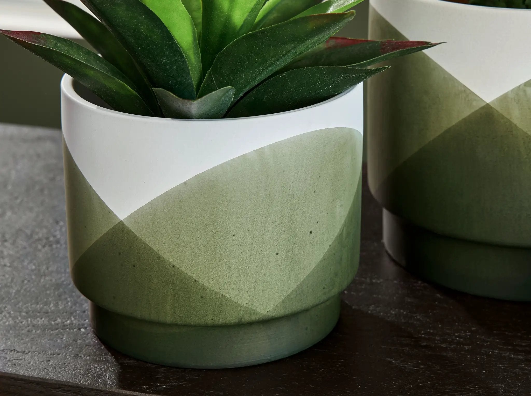 Ardenridge - Planter Set (Set of 2) - Green / White by Unique Piece Furniture