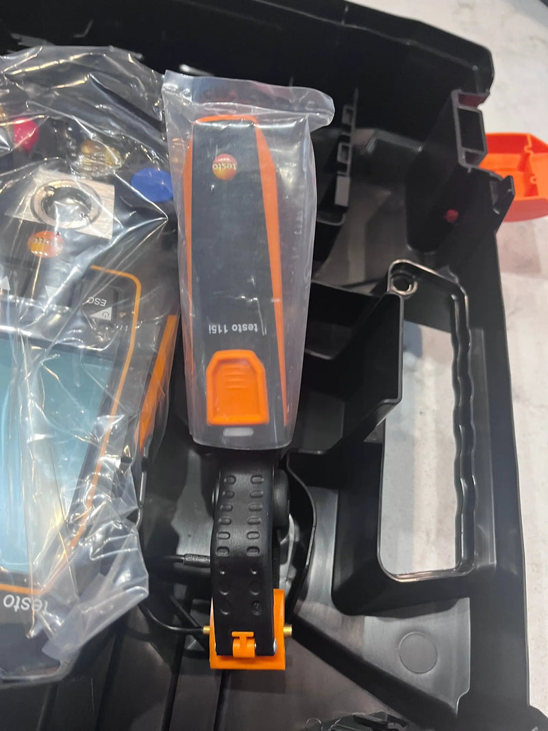Open Box testo 550s AC Manifold Gauge Set - Manifold Gauges Hvac and Refrigeration - Incl. 2 Wired Temperature Clamp Probes - AC Recharge Kit with sup by Selzalot