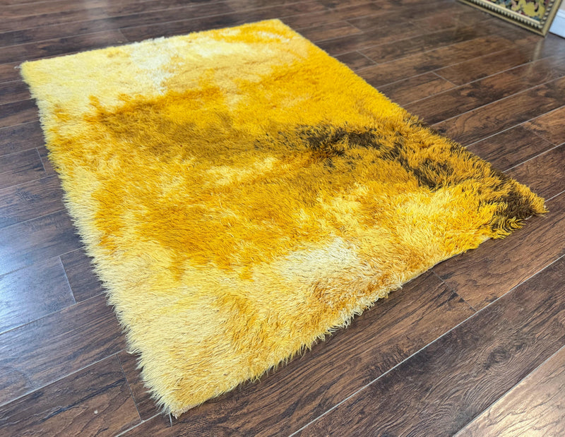 Rya Shag Rug 4.6 x 6, Shades of Yellow, Mid Century Vintage Carpet by Jewel Rugs