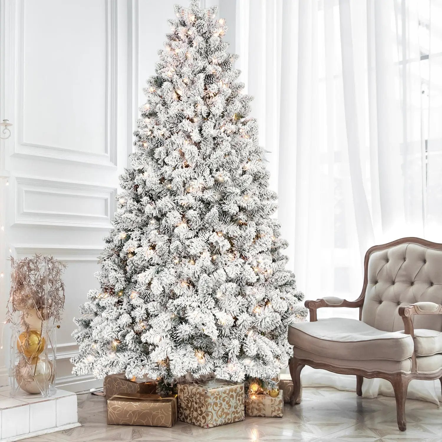 4FT Flocked Christmas Tree with 150 UL Lights by HouseOfZazla