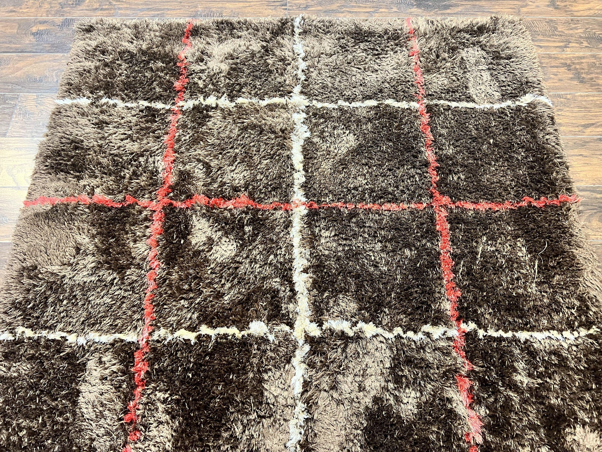 Shag Rug 6x8, Brown, Panel Design by Jewel Rugs