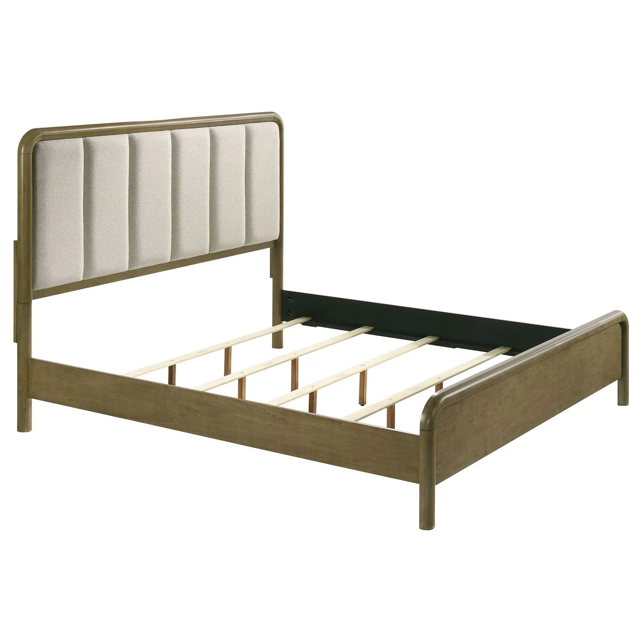Amsbury 4-piece California King Bedroom Set Nutmeg by Unique Piece Furniture