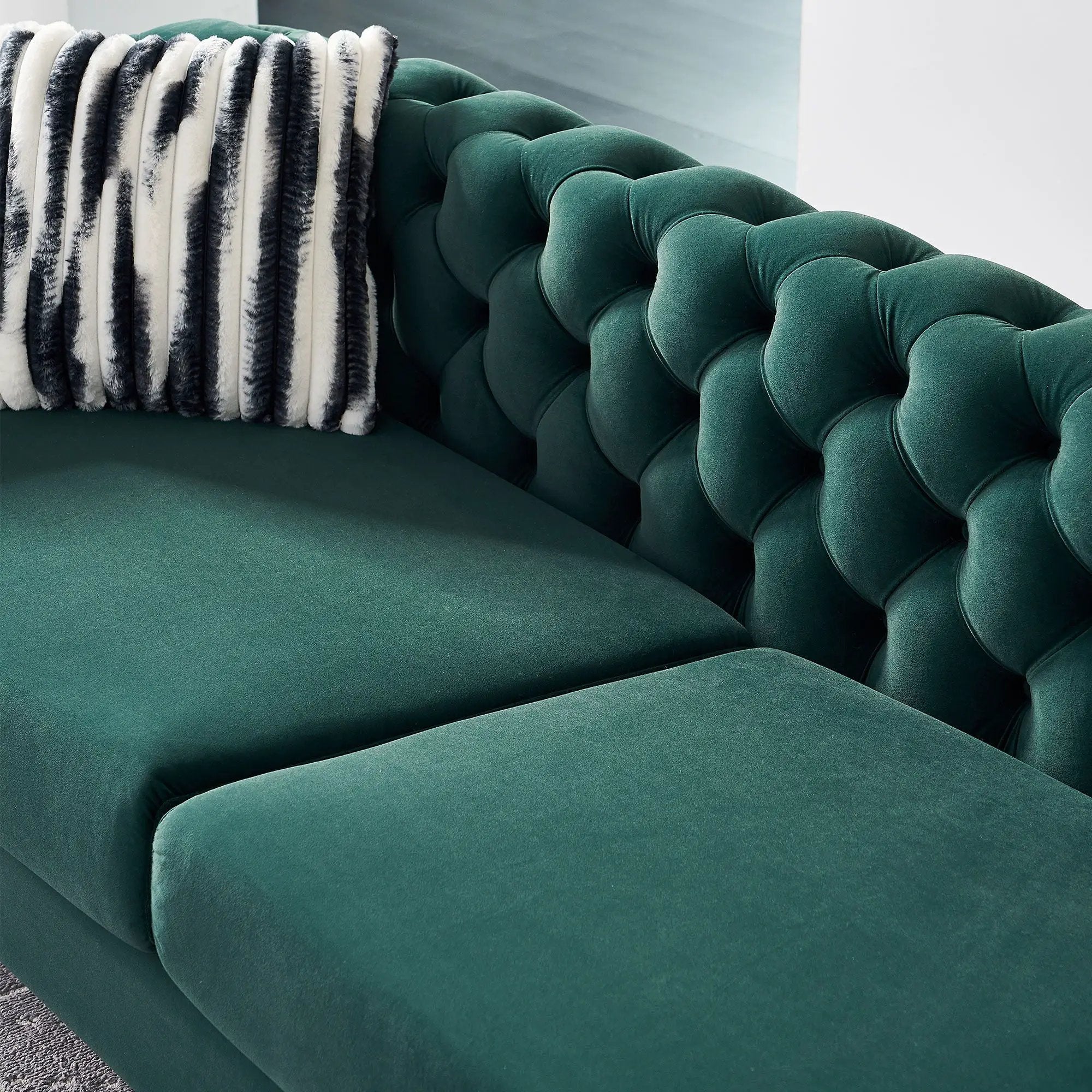 Chesterfield - Modern Tufted Living Room Sofa, 84.25''W Couch by HouseOfZazla
