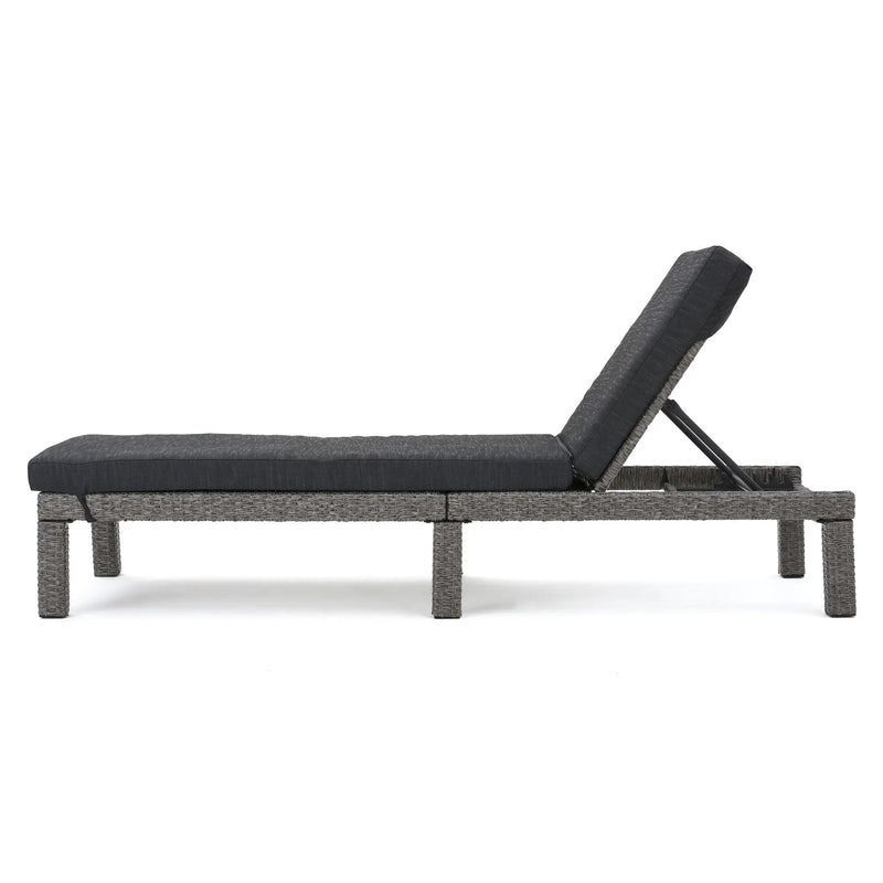 Puerta KD Chaise Lounge by HouseOfZazla