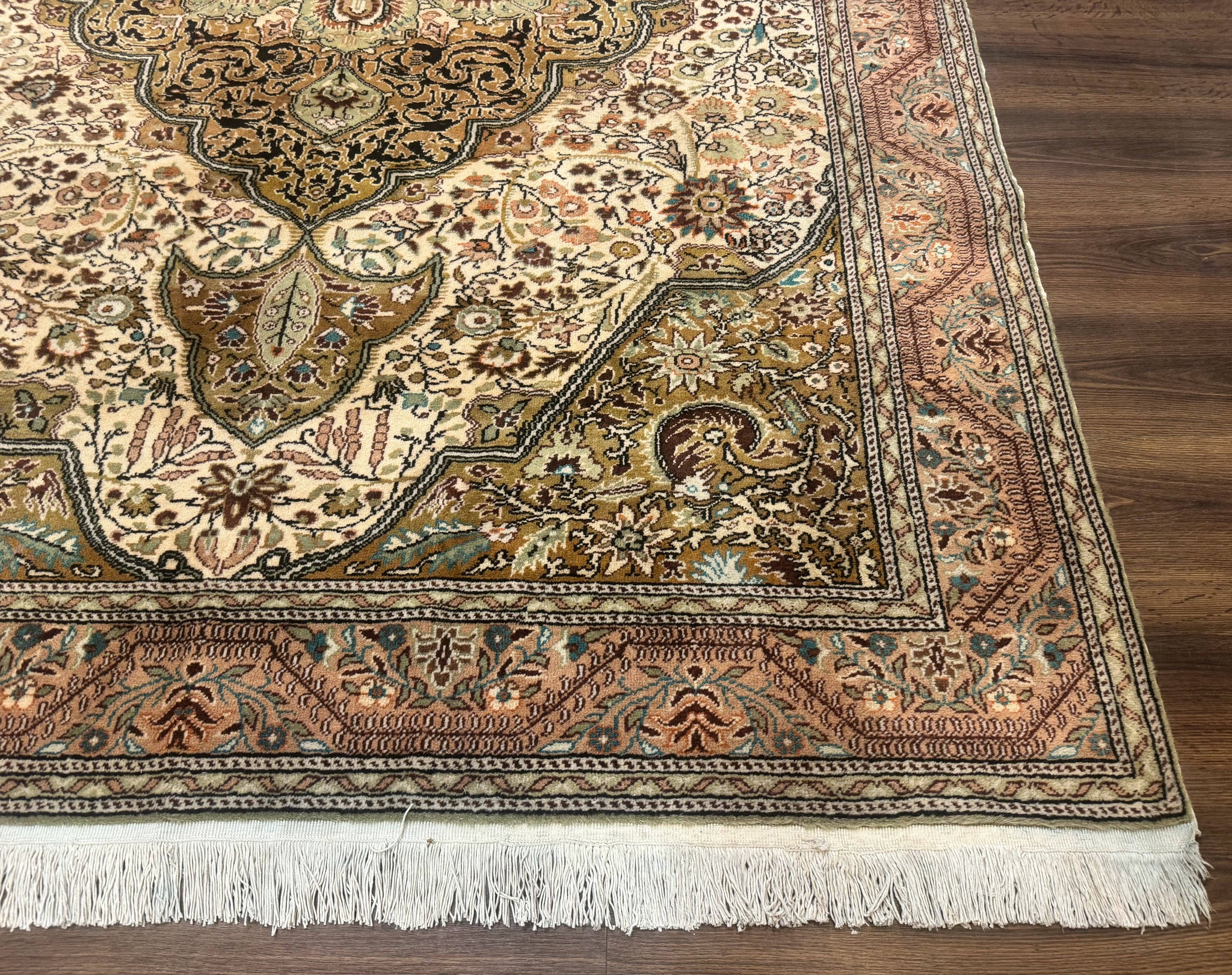 Turkish Sivas Rug 6x9, Floral Medallion, Vintage Handmade Wool Carpet by Jewel Rugs