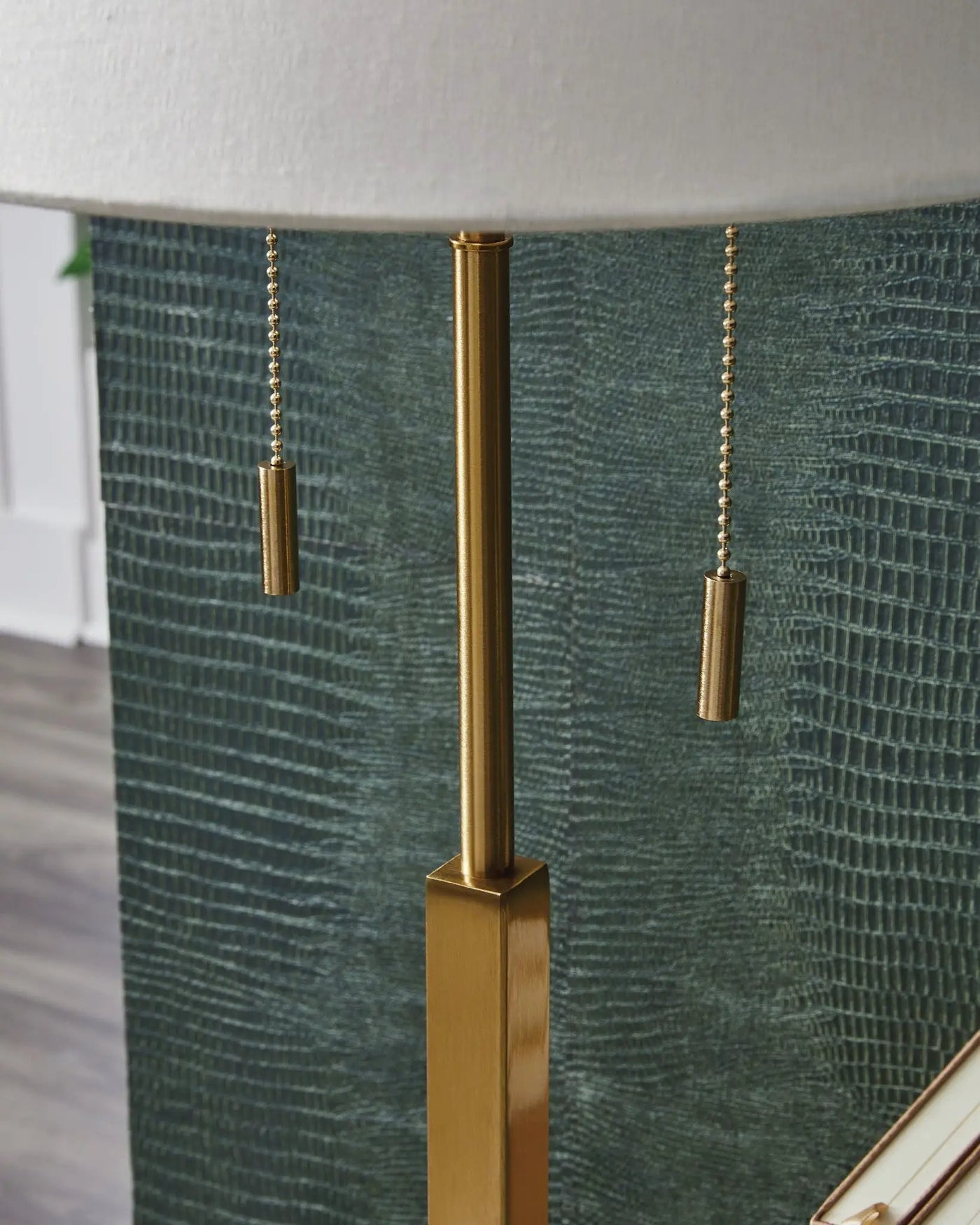 Haigwood - Metal Lamp by Unique Piece Furniture