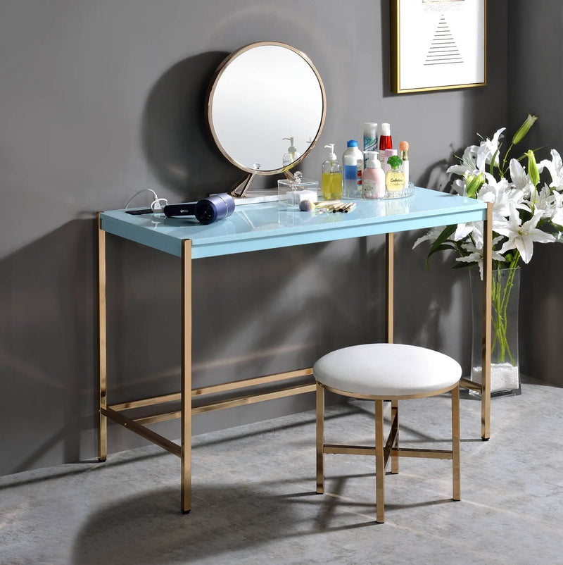 Midriaks Writing Desk With USB by HouseOfZazla