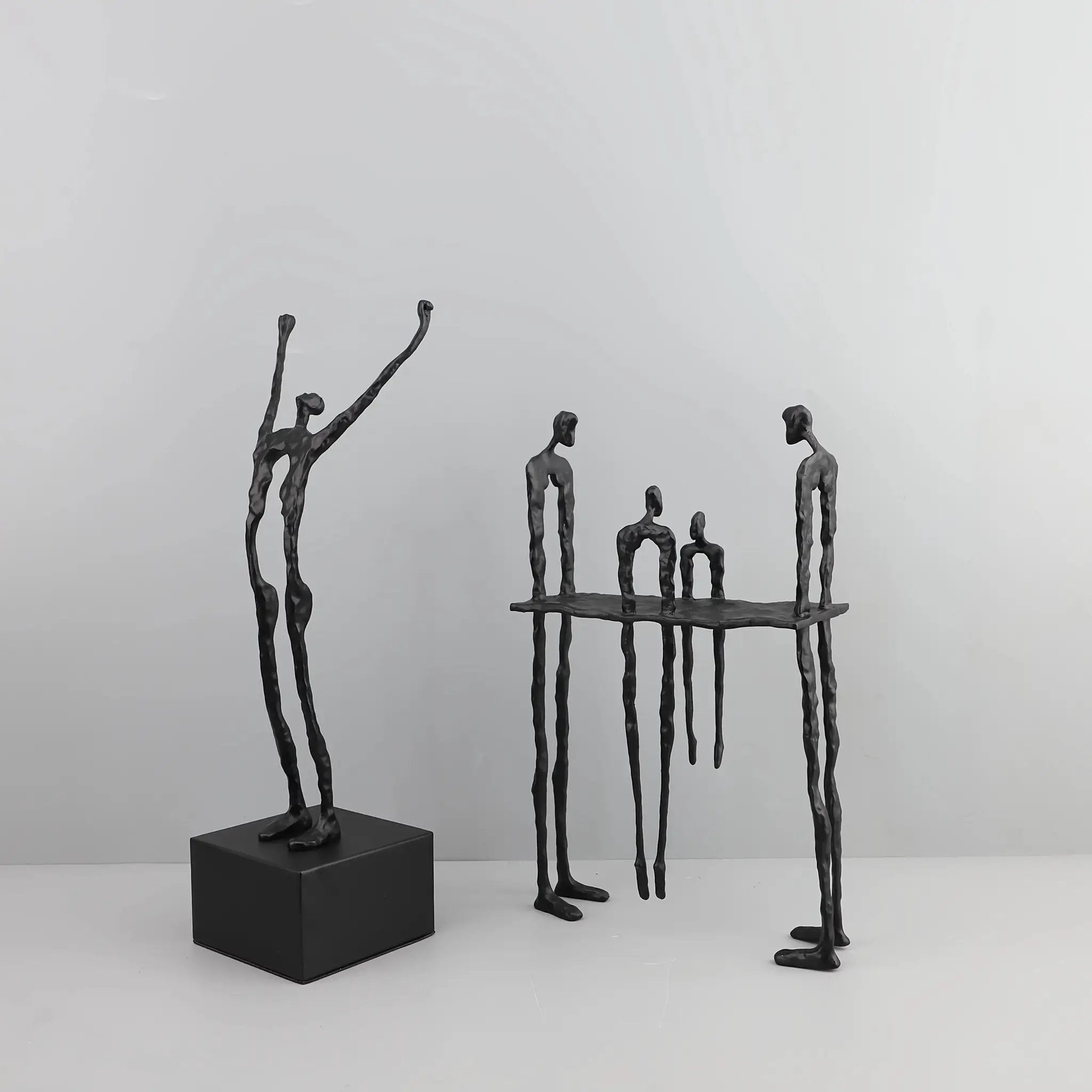 1pc Cast Iron and Marble Abstract Human Figurine Statue Art Piece, Suitable for Living Room, Office, Bookshelf, TV Cabinet - No Electricity Required, Office Artwork | Art Craft | Complex Design, Home Decor Statue, Available i by House Of Avana