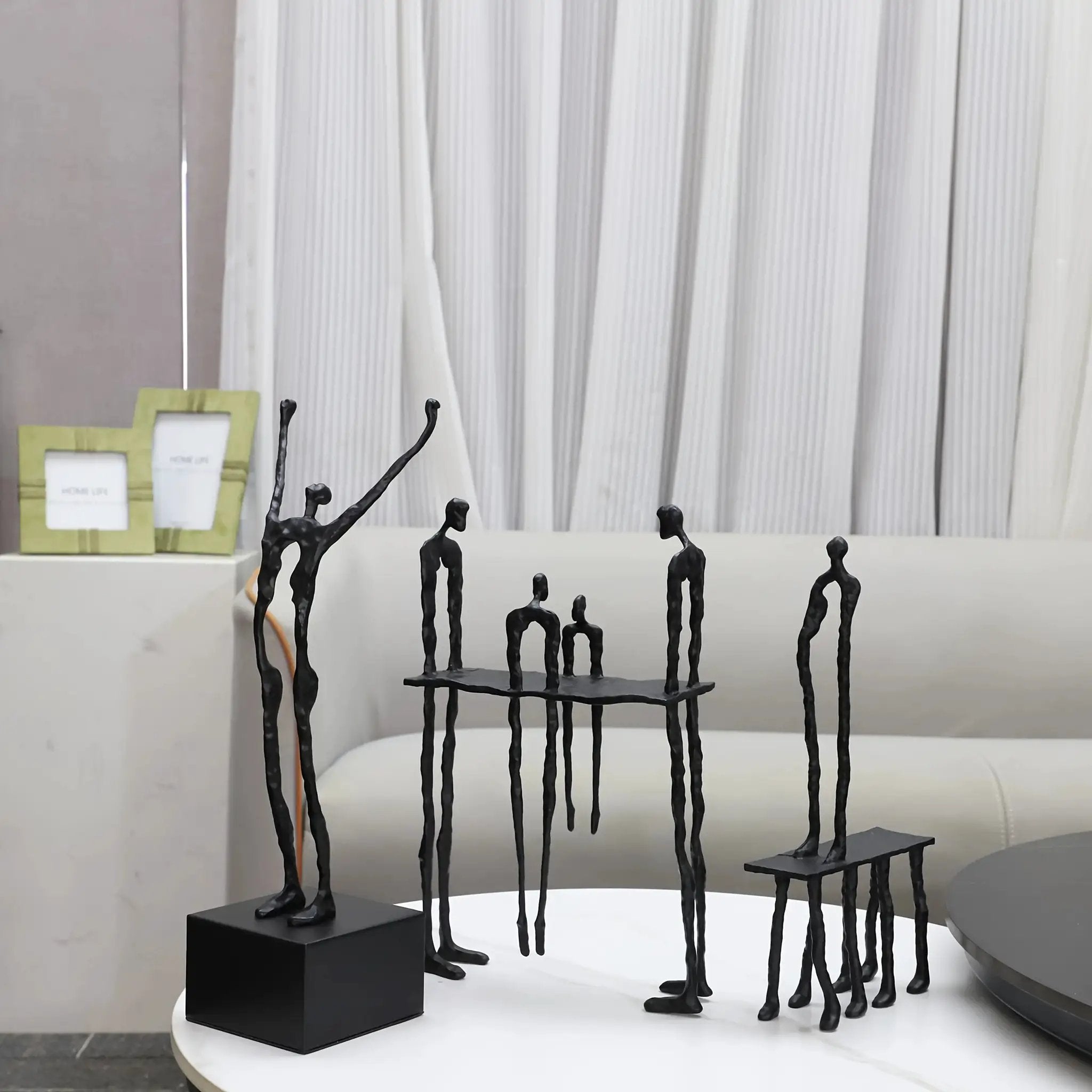 1pc Cast Iron and Marble Abstract Human Figurine Statue Art Piece, Suitable for Living Room, Office, Bookshelf, TV Cabinet - No Electricity Required, Office Artwork | Art Craft | Complex Design, Home Decor Statue, Available i by House Of Avana