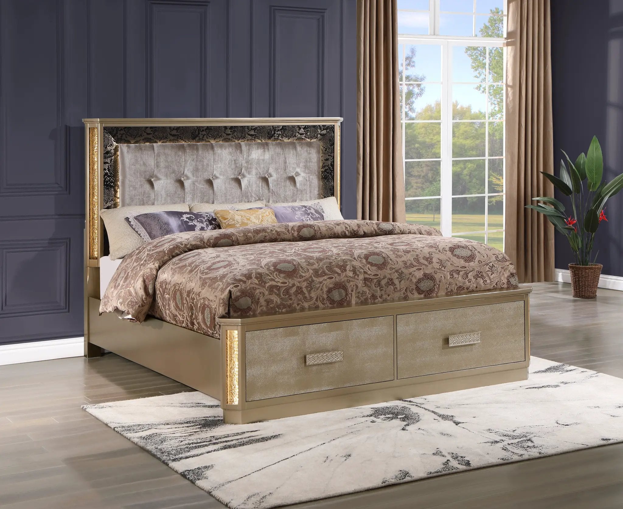 Medusa Modern Style Queen Bed Made with Wood by HouseOfZazla