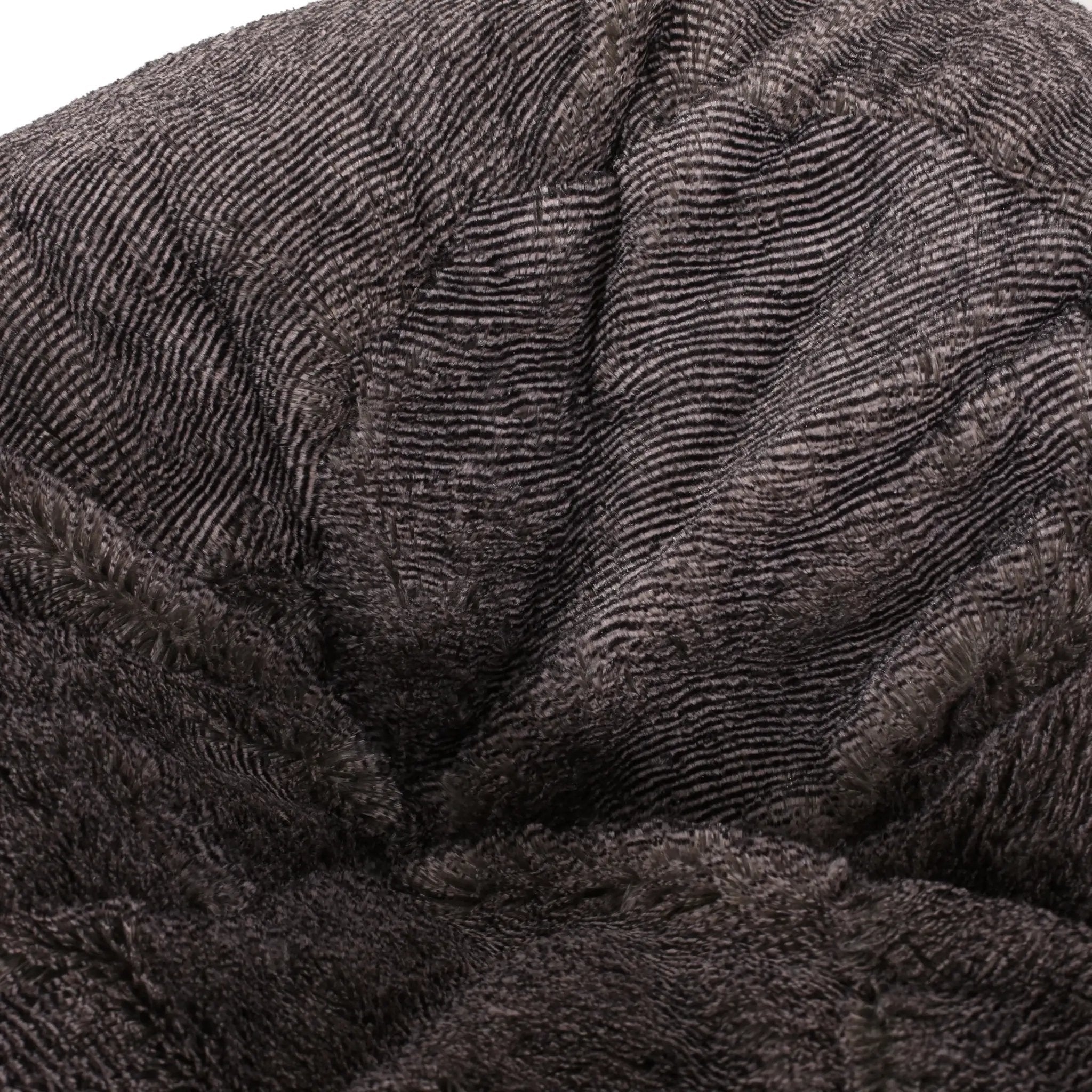 Vida 3 Foot Rounded Faux Fur Bean Bag by HouseOfZazla